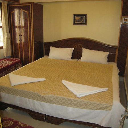 Kedareswar B&B Varanasi Eksteriør bilde